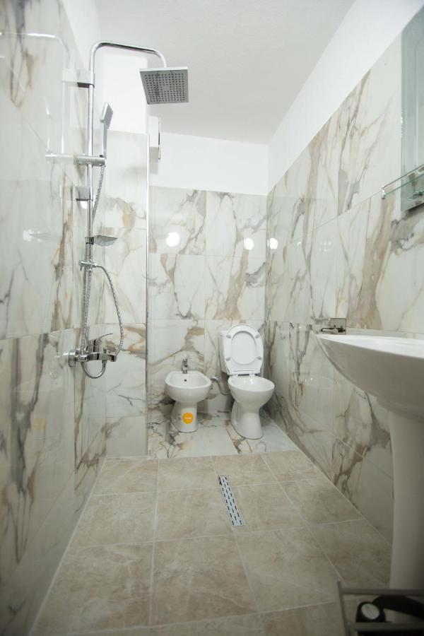 Vila Lika Korce Exterior foto