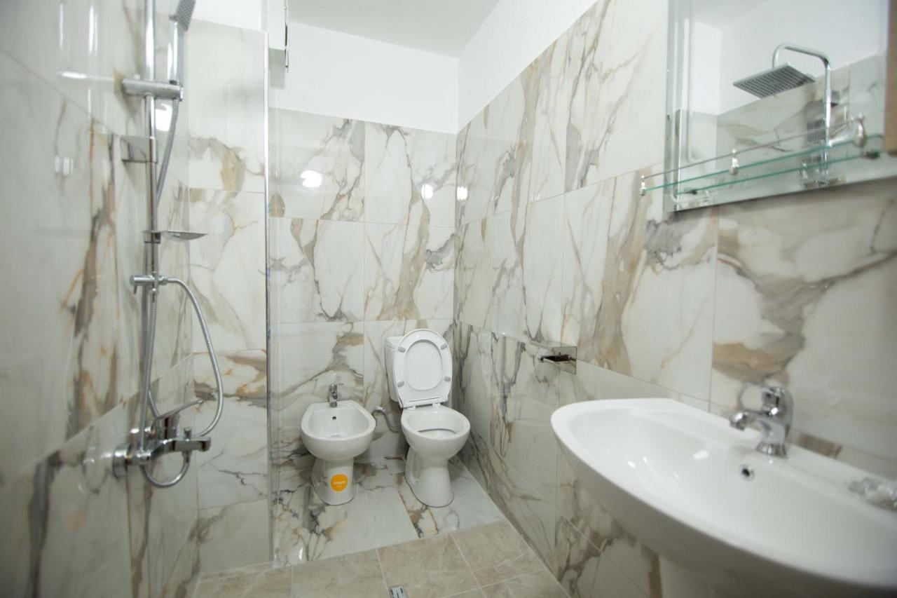 Vila Lika Korce Exterior foto