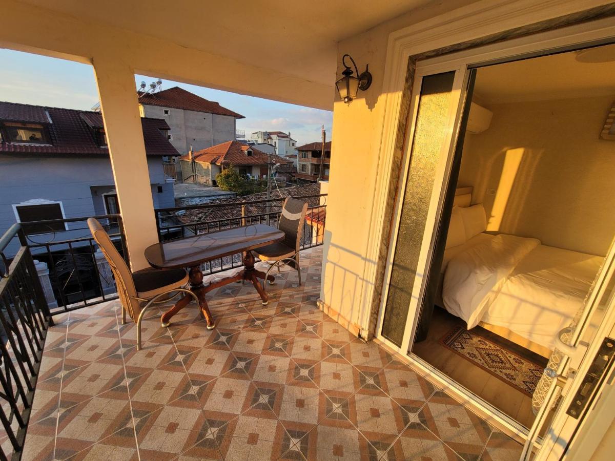 Vila Lika Korce Exterior foto